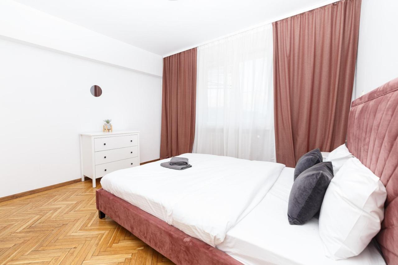Color Ap Calea Victoriei 12C Lejlighed Bukarest Eksteriør billede