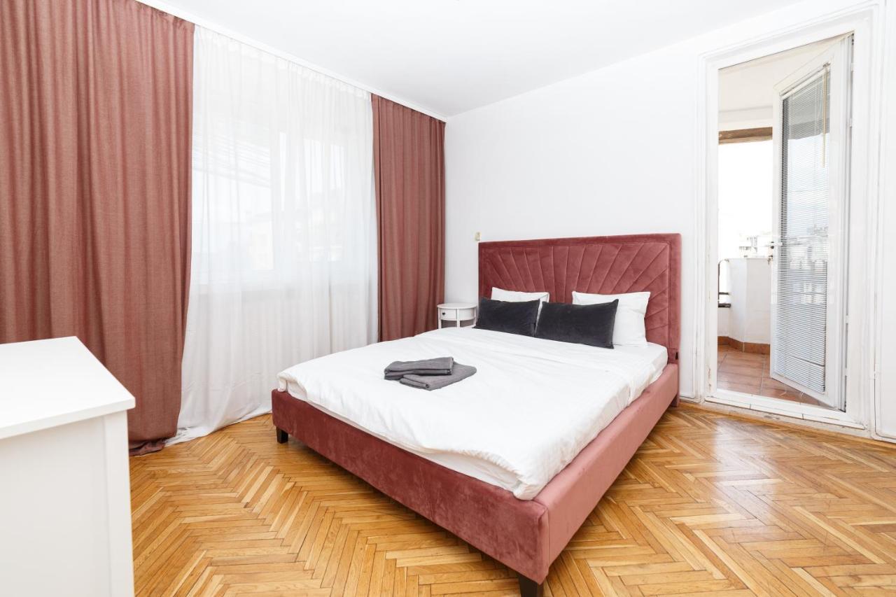 Color Ap Calea Victoriei 12C Lejlighed Bukarest Eksteriør billede